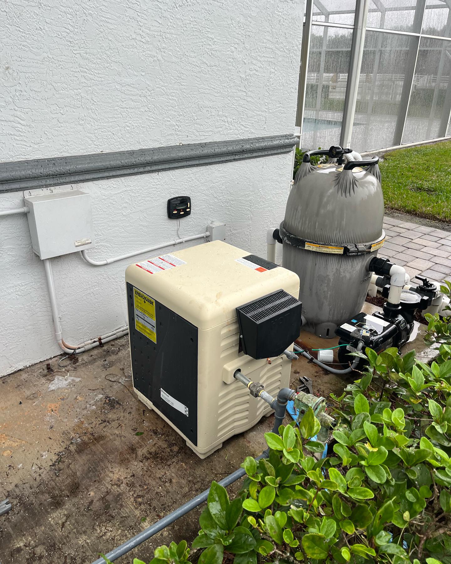 What Are Common Issues That Ruin a Pool Heater?